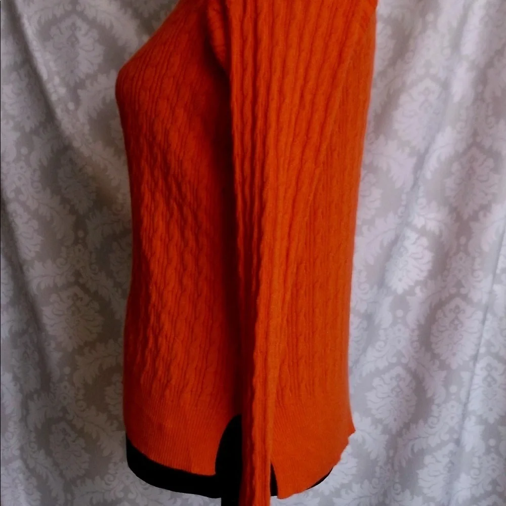 Orange V Neck sweater M